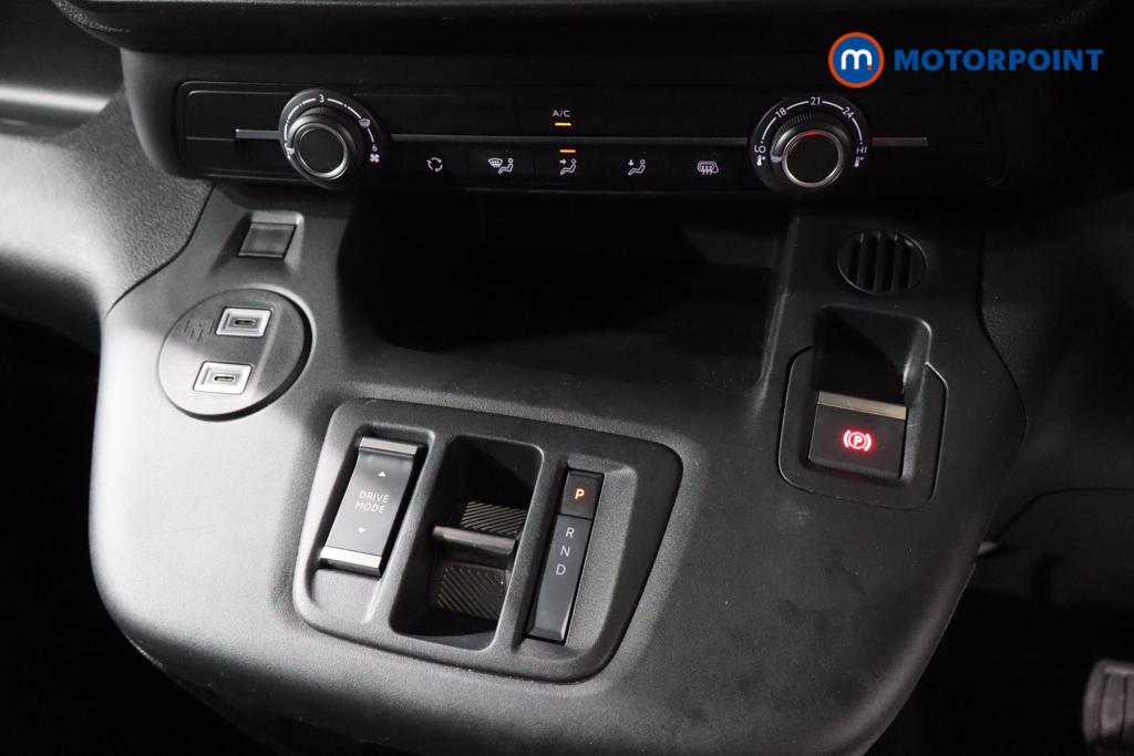 Vauxhall Combo Cargo PRO Automatic Electric Panel Van - Stock Number (1579642) - 6th supplementary image