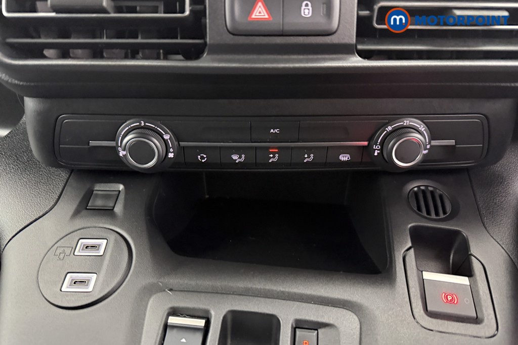 Vauxhall Combo Cargo PRO Automatic Electric Panel Van - Stock Number (1579649) - 10th supplementary image