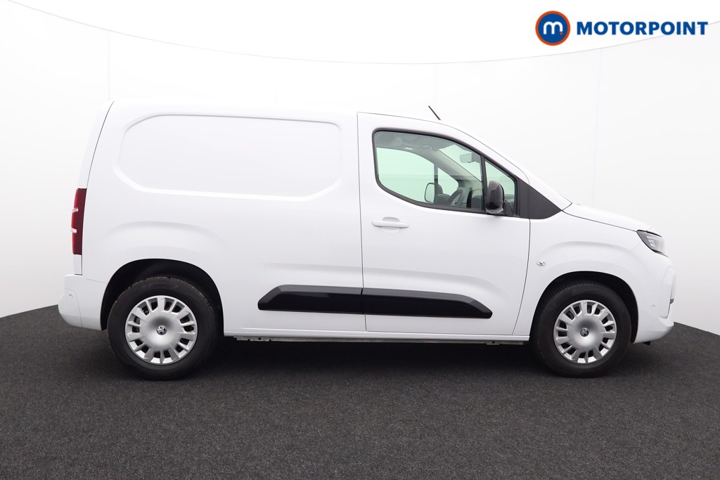 Vauxhall Combo Cargo PRO Automatic Electric Panel Van - Stock Number (1579649) - Drivers side