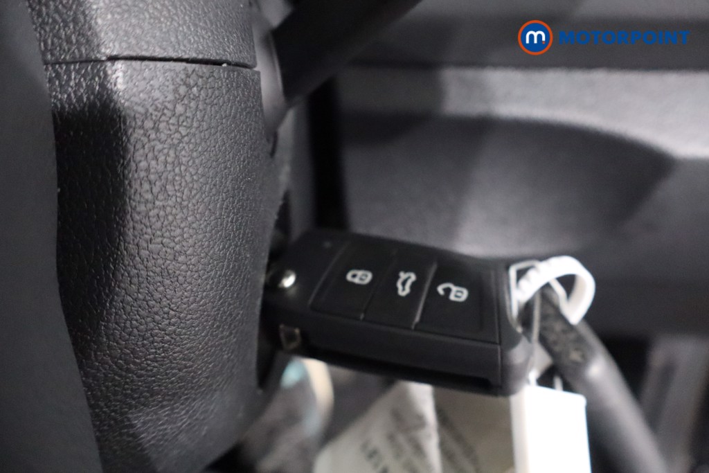 Volkswagen T-Roc Style Automatic Petrol SUV - Stock Number (1579992) - 13th supplementary image