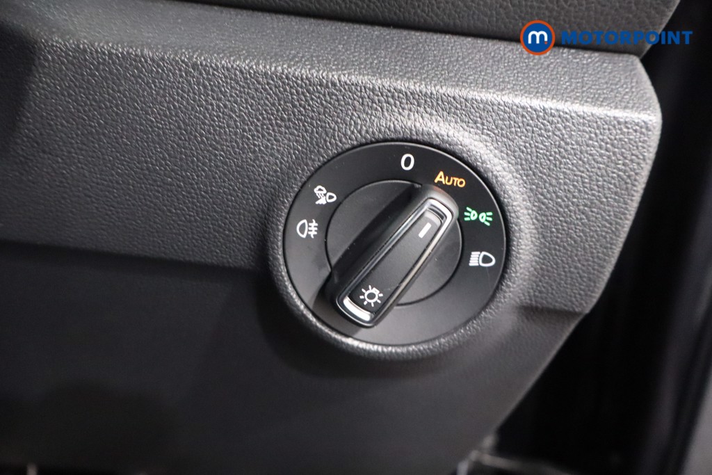 Volkswagen T-Roc Style Automatic Petrol SUV - Stock Number (1579992) - 21st supplementary image