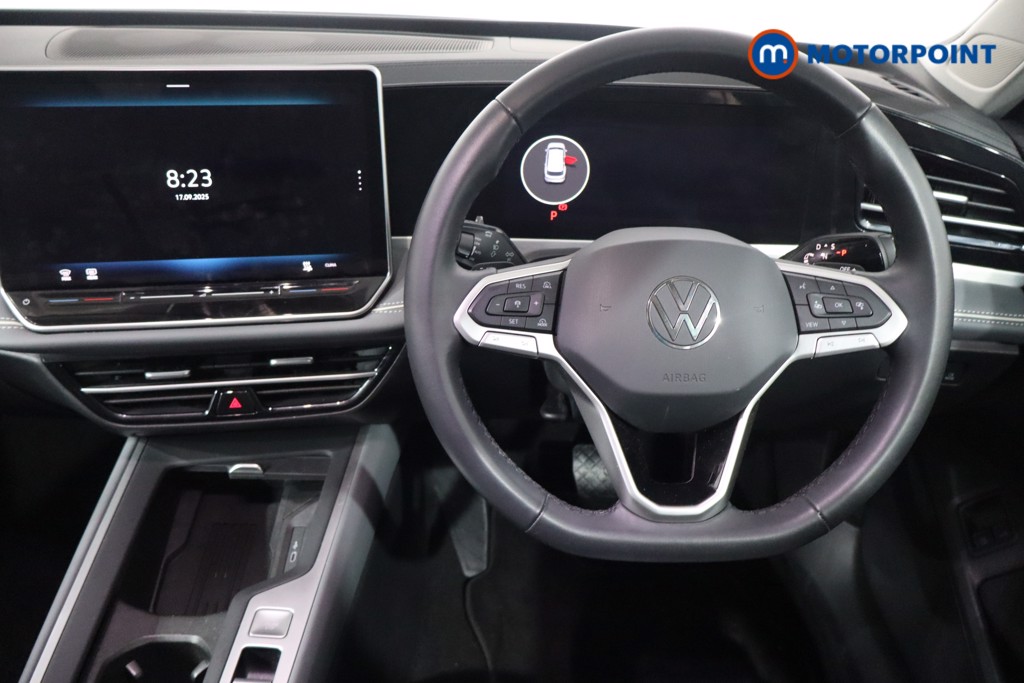 Volkswagen Passat Life Automatic Petrol Plug-In Hybrid Estate - Stock Number (1580117) - 3rd supplementary image