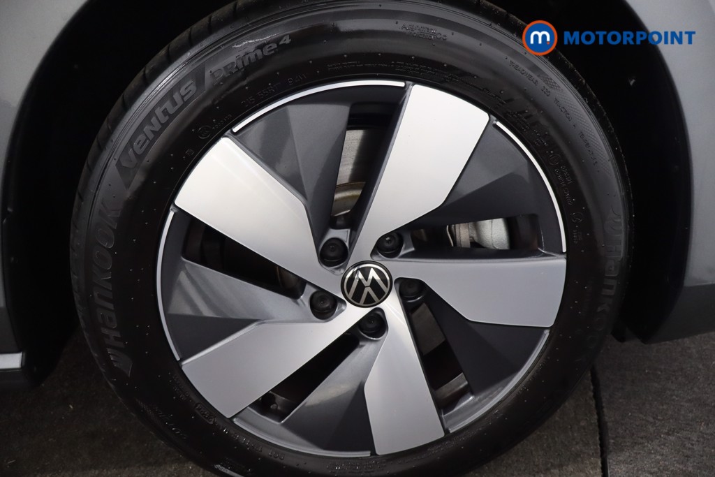 Volkswagen Passat Life Automatic Petrol Plug-In Hybrid Estate - Stock Number (1580117) - 10th supplementary image