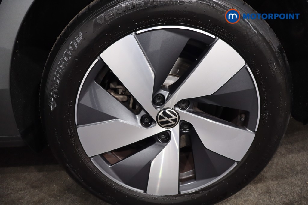 Volkswagen Passat Life Automatic Petrol Plug-In Hybrid Estate - Stock Number (1580117) - 12th supplementary image