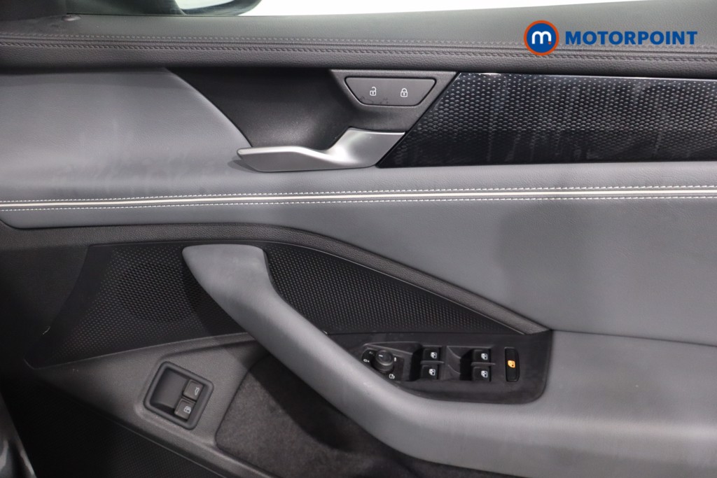 Volkswagen Passat Life Automatic Petrol Plug-In Hybrid Estate - Stock Number (1580117) - 23rd supplementary image