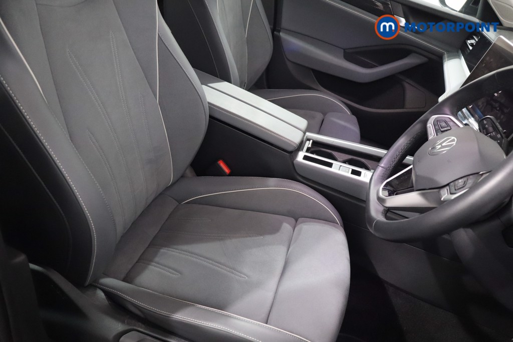 Volkswagen Passat Life Automatic Petrol Plug-In Hybrid Estate - Stock Number (1580117) - 25th supplementary image