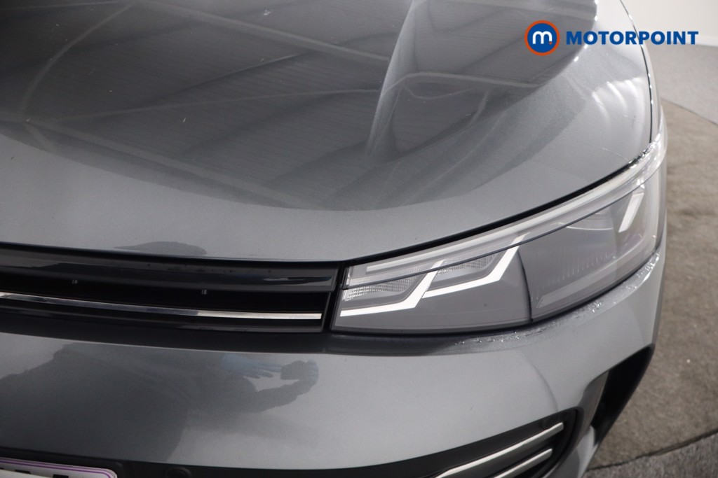 Volkswagen Passat Life Automatic Petrol Plug-In Hybrid Estate - Stock Number (1580117) - 28th supplementary image