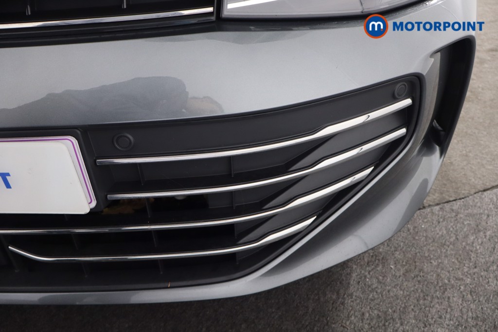 Volkswagen Passat Life Automatic Petrol Plug-In Hybrid Estate - Stock Number (1580117) - 29th supplementary image