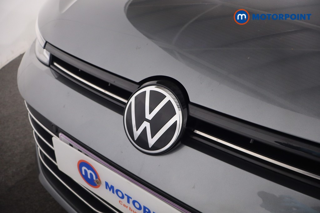 Volkswagen Passat Life Automatic Petrol Plug-In Hybrid Estate - Stock Number (1580117) - 30th supplementary image