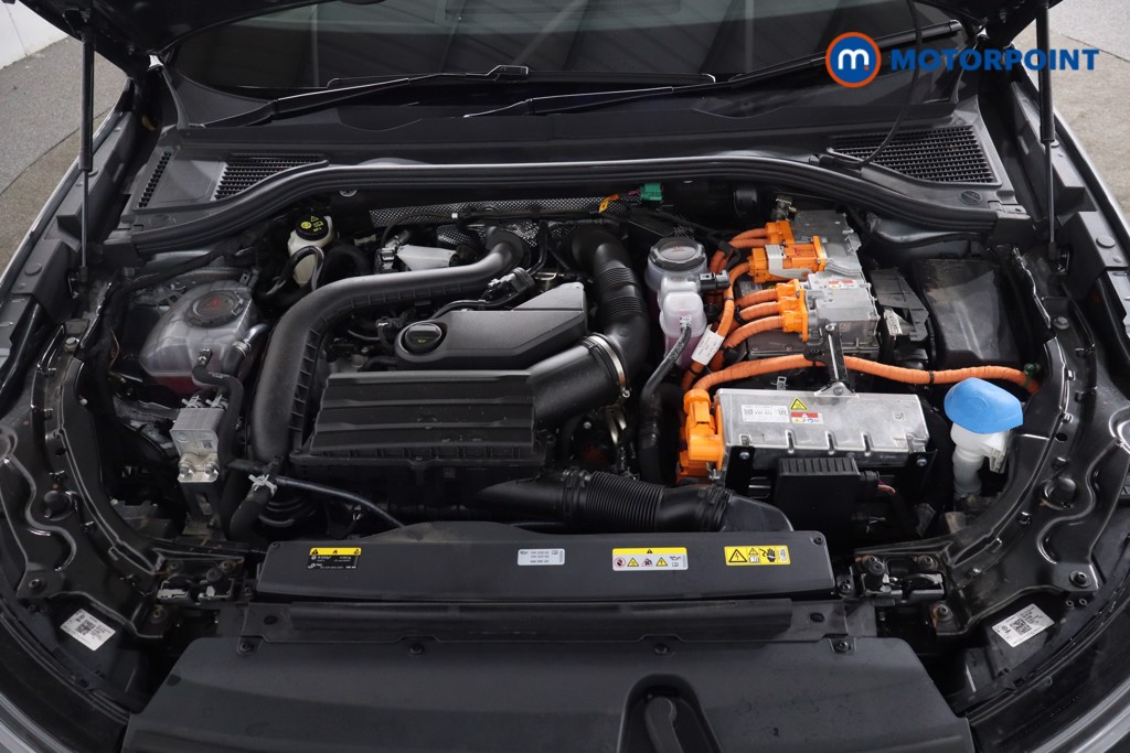 Volkswagen Passat Life Automatic Petrol Plug-In Hybrid Estate - Stock Number (1580117) - 32nd supplementary image