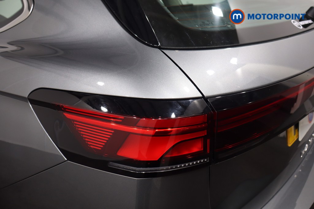 Volkswagen Passat Life Automatic Petrol Plug-In Hybrid Estate - Stock Number (1580117) - 34th supplementary image