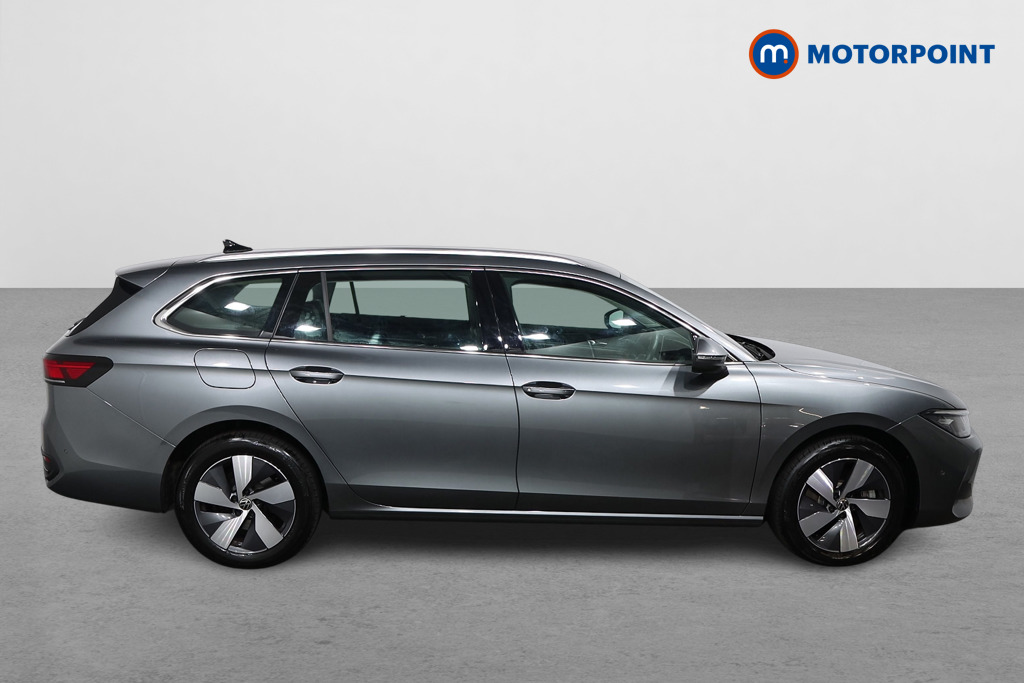Volkswagen Passat Life Automatic Petrol Plug-In Hybrid Estate - Stock Number (1580117) - Drivers side