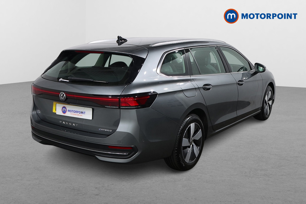 Volkswagen Passat Life Automatic Petrol Plug-In Hybrid Estate - Stock Number (1580117) - Drivers side rear corner