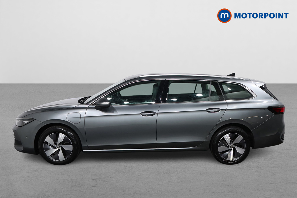 Volkswagen Passat Life Automatic Petrol Plug-In Hybrid Estate - Stock Number (1580117) - Passenger side