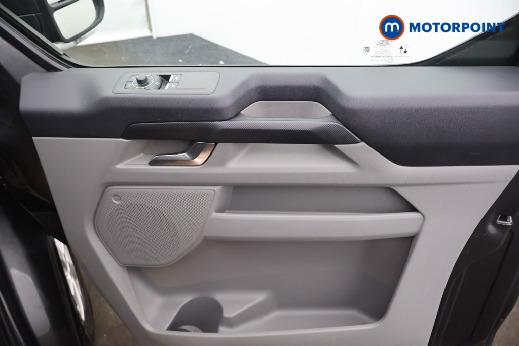 Ford Transit Custom Limited Manual Diesel Panel Van - Stock Number (1580147) - 8th supplementary image
