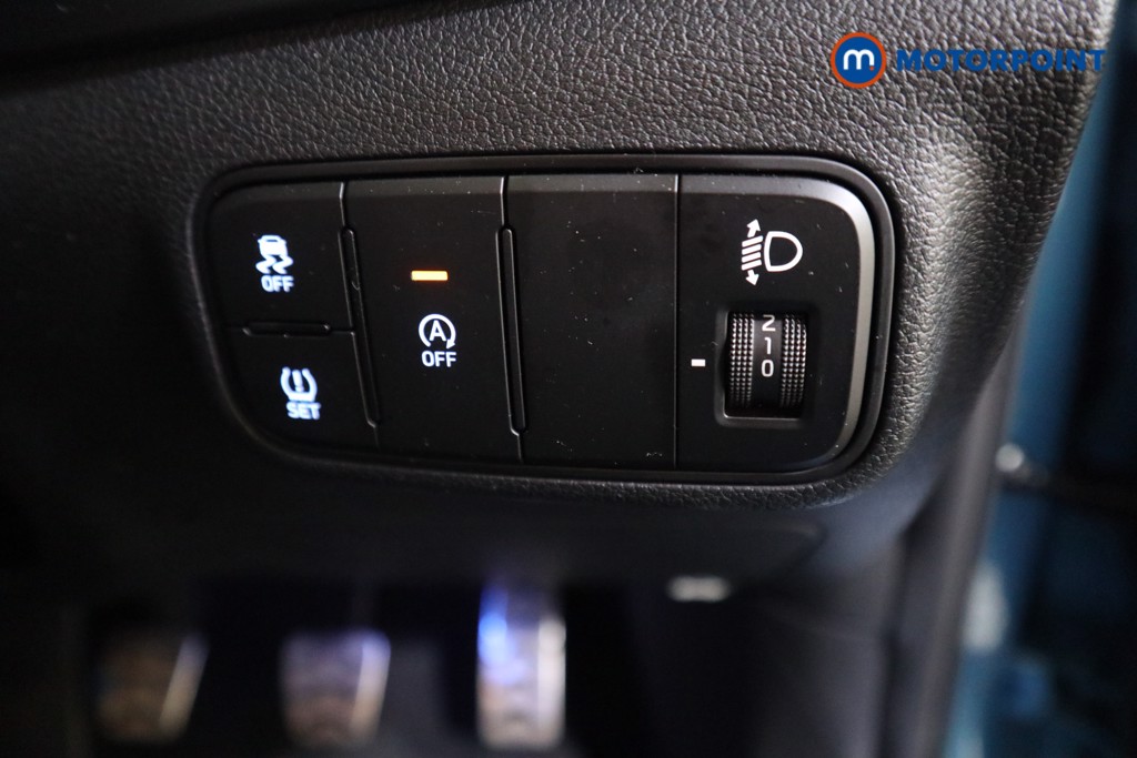 Hyundai Bayon Se Connect Manual Petrol-Electric Hybrid SUV - Stock Number (1580235) - 9th supplementary image