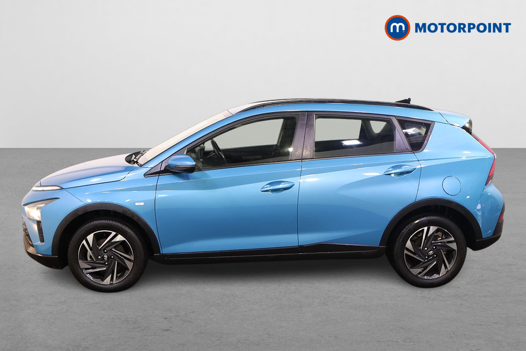 Hyundai Bayon Se Connect Manual Petrol-Electric Hybrid SUV - Stock Number (1580235) - Passenger side