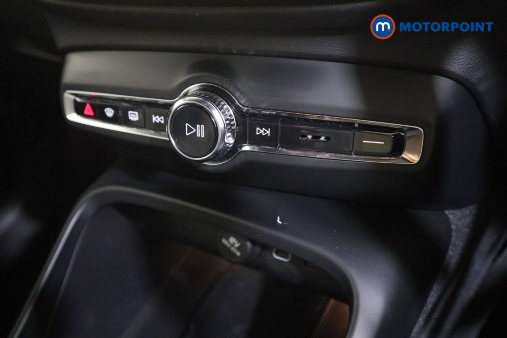 Volvo Xc40 Plus Automatic Petrol SUV - Stock Number (1580361) - 7th supplementary image