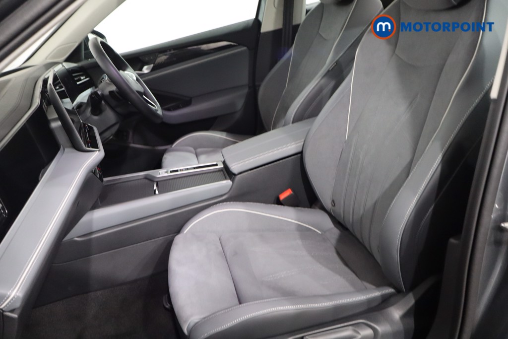 Volkswagen Passat Life Automatic Petrol Plug-In Hybrid Estate - Stock Number (1580434) - 4th supplementary image