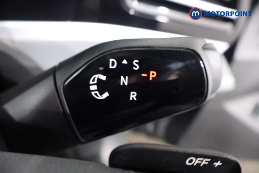 Volkswagen Passat Life Automatic Petrol Plug-In Hybrid Estate - Stock Number (1580434) - 14th supplementary image