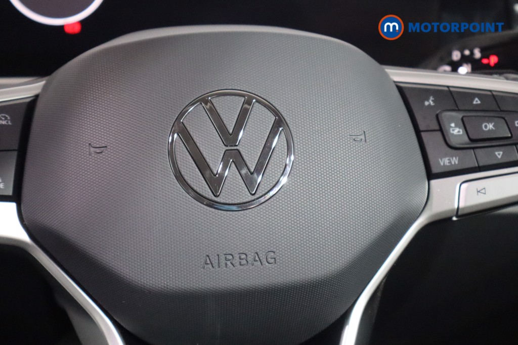 Volkswagen Passat Life Automatic Petrol Plug-In Hybrid Estate - Stock Number (1580434) - 15th supplementary image
