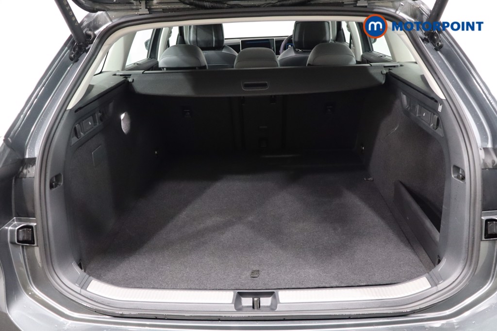 Volkswagen Passat Life Automatic Petrol Plug-In Hybrid Estate - Stock Number (1580434) - 40th supplementary image