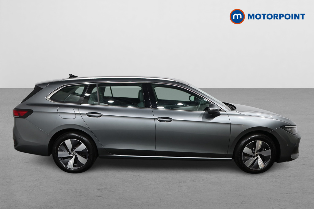 Volkswagen Passat Life Automatic Petrol Plug-In Hybrid Estate - Stock Number (1580434) - Drivers side