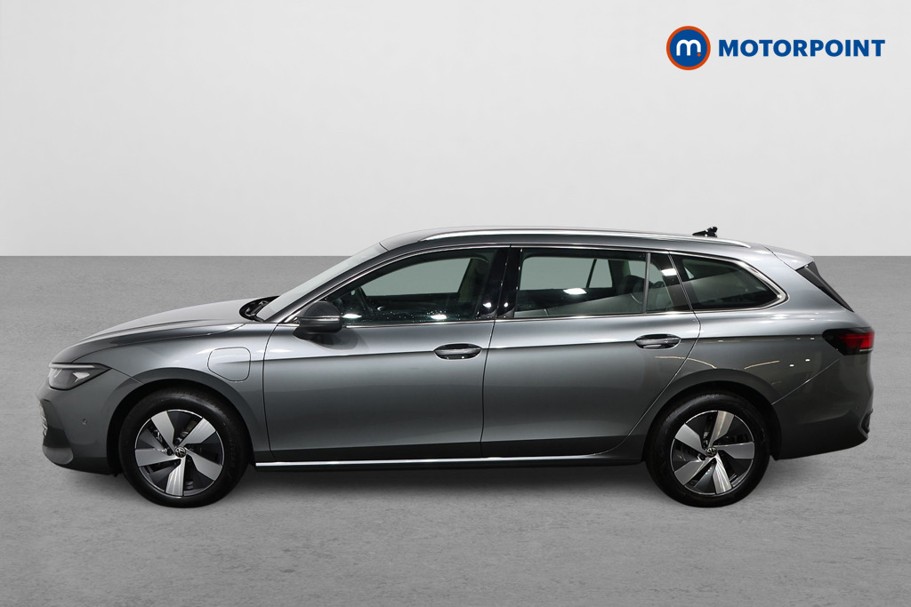 Volkswagen Passat Life Automatic Petrol Plug-In Hybrid Estate - Stock Number (1580434) - Passenger side