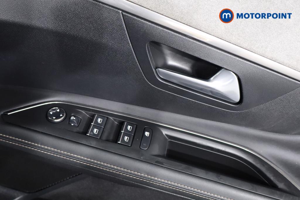 Peugeot 3008 GT Manual Diesel SUV - Stock Number (1580500) - 14th supplementary image