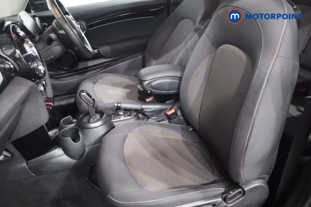 Mini Hatchback Cooper Classic Automatic Petrol Hatchback - Stock Number (1580606) - 4th supplementary image