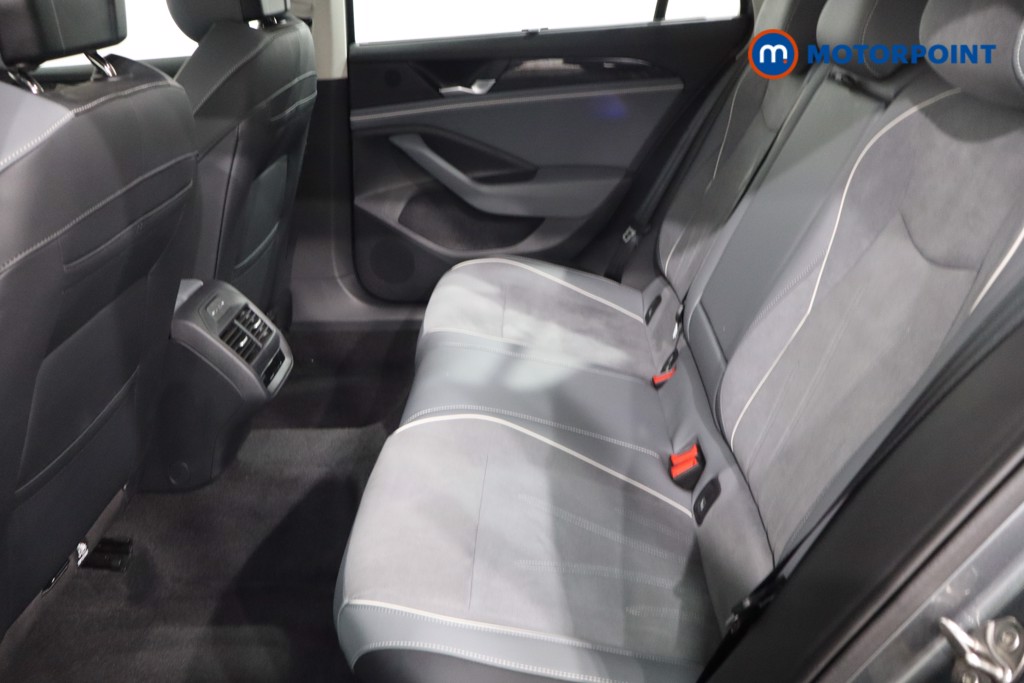 Volkswagen Passat Life Automatic Petrol Plug-In Hybrid Estate - Stock Number (1580767) - 5th supplementary image