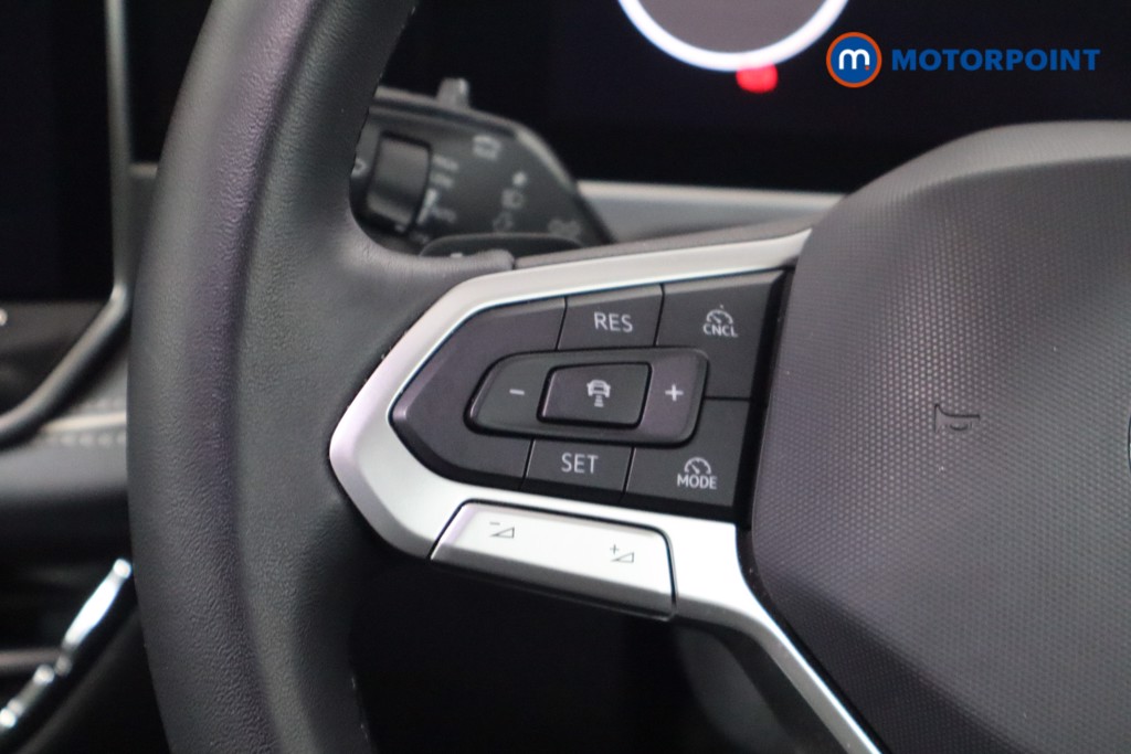 Volkswagen Passat Life Automatic Petrol Plug-In Hybrid Estate - Stock Number (1580767) - 7th supplementary image