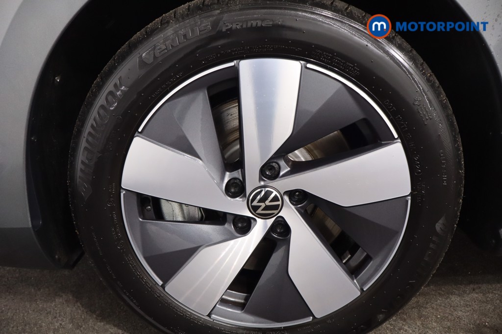 Volkswagen Passat Life Automatic Petrol Plug-In Hybrid Estate - Stock Number (1580767) - 11th supplementary image