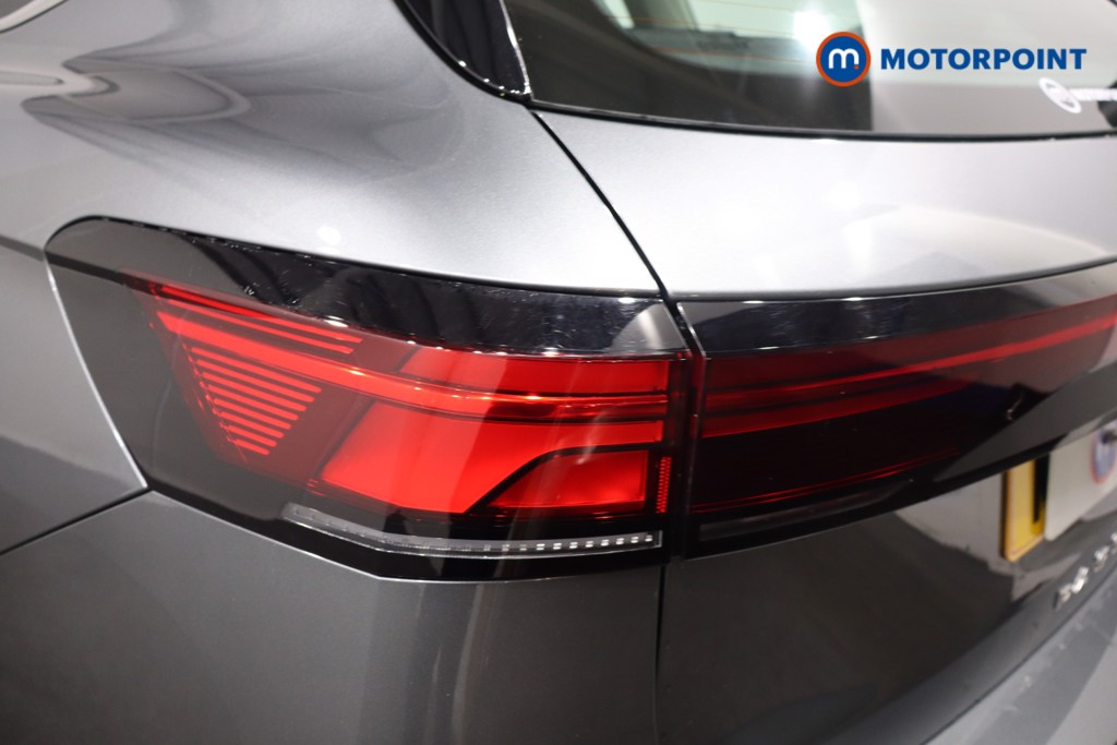 Volkswagen Passat Life Automatic Petrol Plug-In Hybrid Estate - Stock Number (1580767) - 31st supplementary image