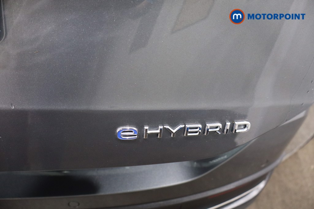 Volkswagen Passat Life Automatic Petrol Plug-In Hybrid Estate - Stock Number (1580767) - 33rd supplementary image