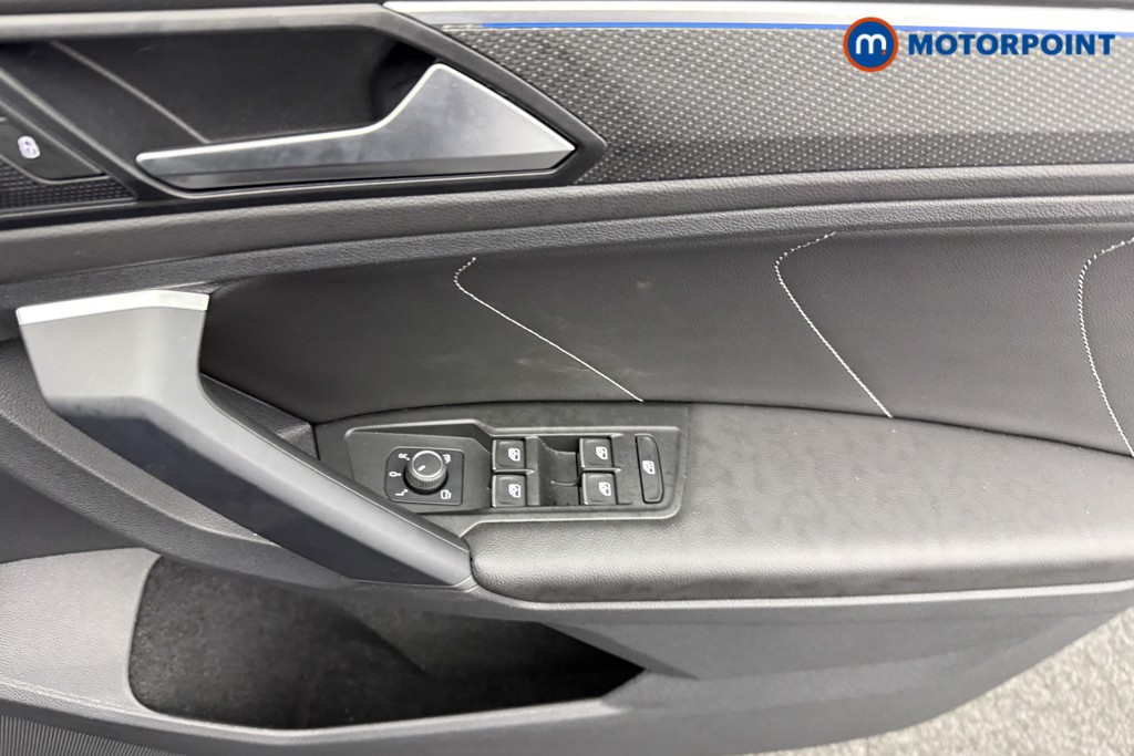 Volkswagen Tiguan R-Line Automatic Petrol SUV - Stock Number (1580776) - 17th supplementary image
