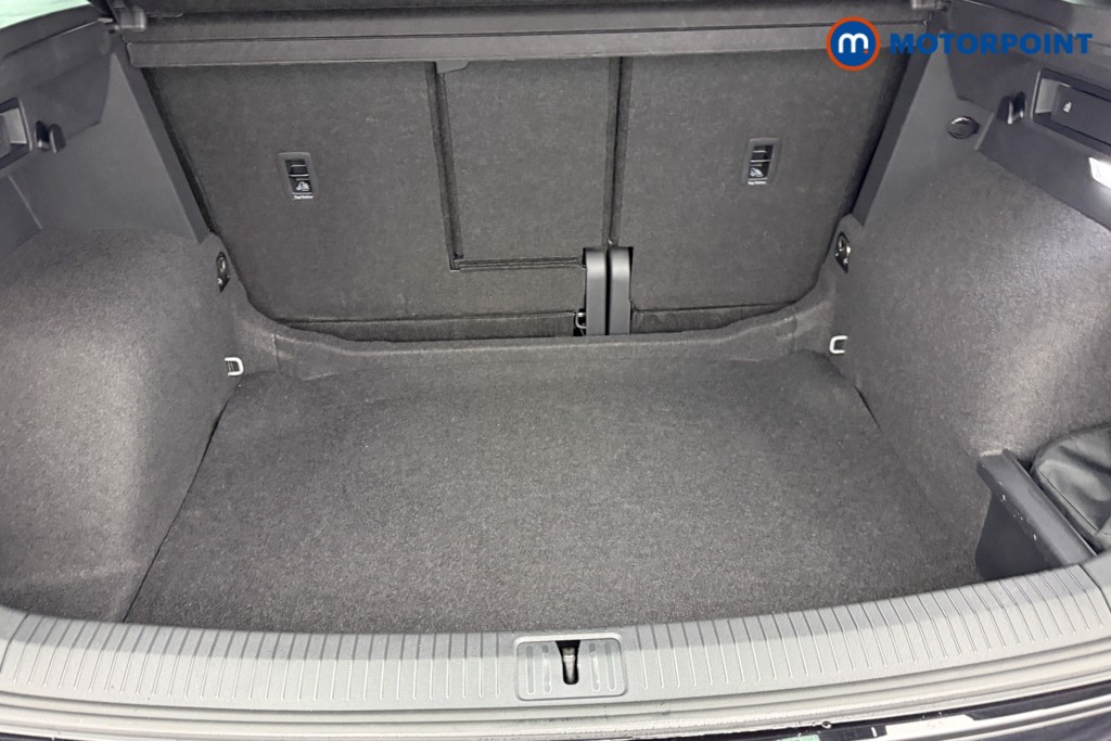 Volkswagen Tiguan R-Line Automatic Petrol SUV - Stock Number (1580776) - 22nd supplementary image