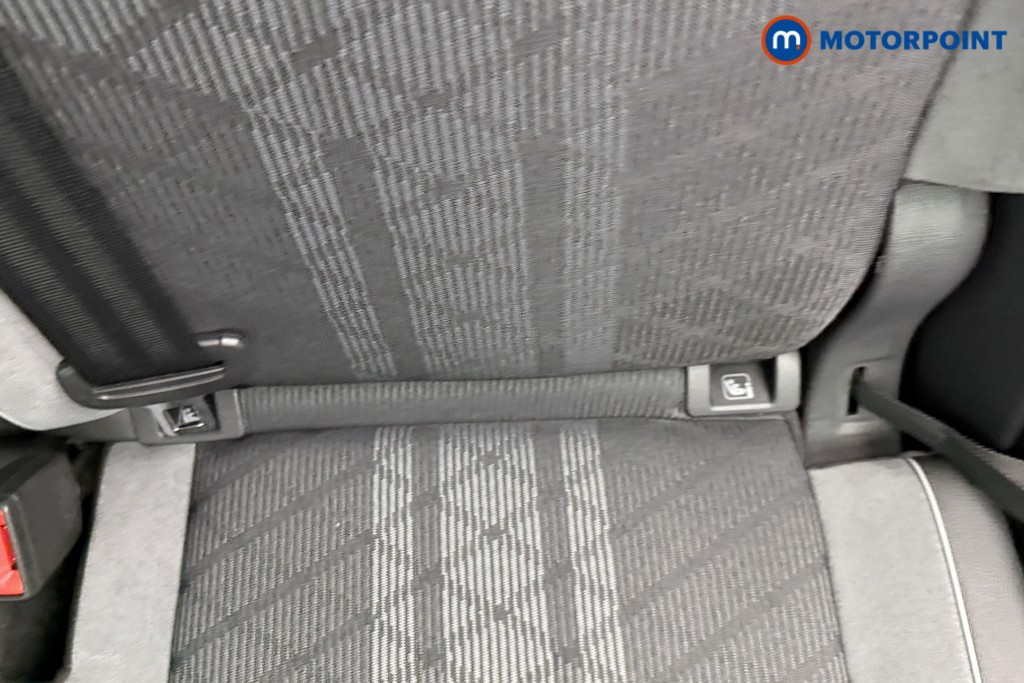 Volkswagen Tiguan R-Line Automatic Petrol SUV - Stock Number (1580776) - 25th supplementary image