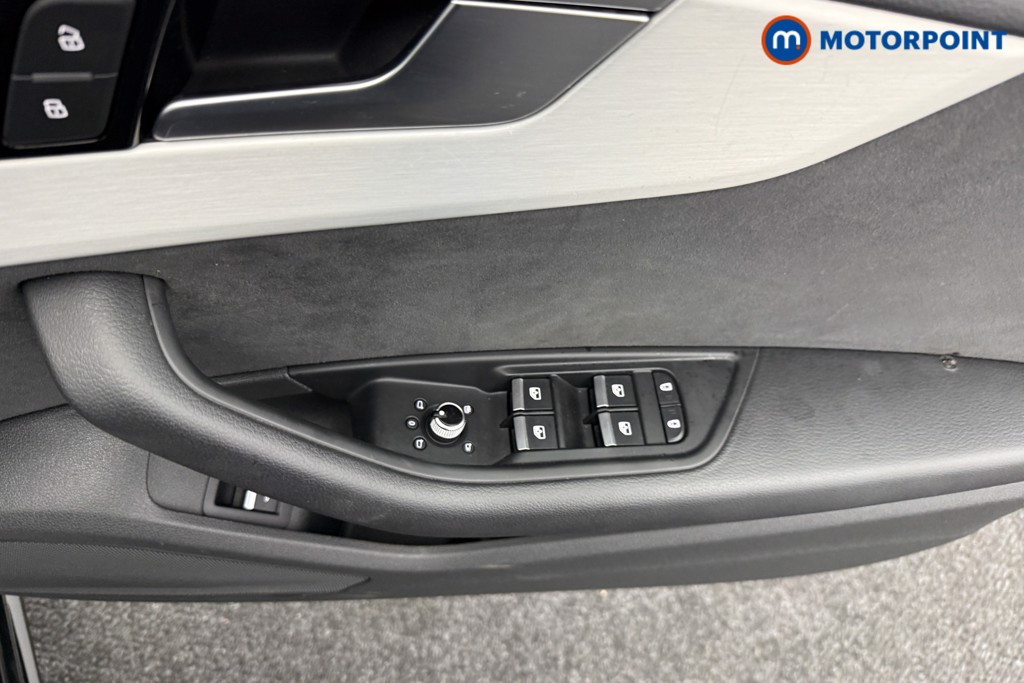 Audi A4 S Line Automatic Petrol Estate - Stock Number (1580777) - 16th supplementary image