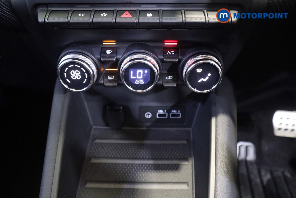Renault Captur Engineered Automatic Petrol Plug-In Hybrid SUV - Stock Number (1580943) - 21st supplementary image