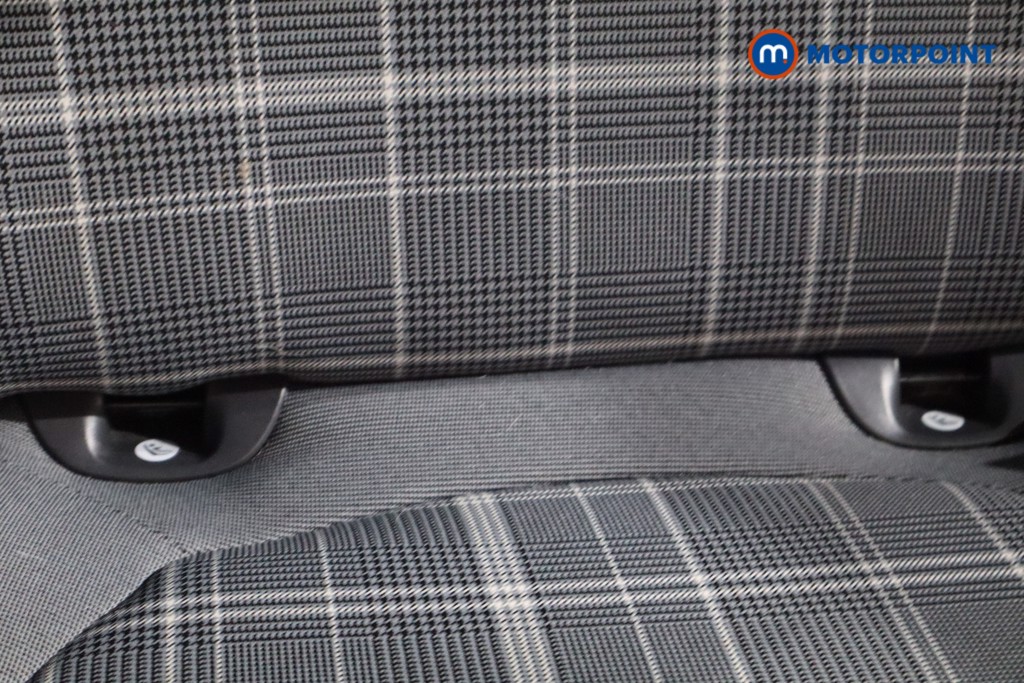 Fiat 500 Lounge Manual Petrol-Electric Hybrid Convertible - Stock Number (1581131) - 26th supplementary image