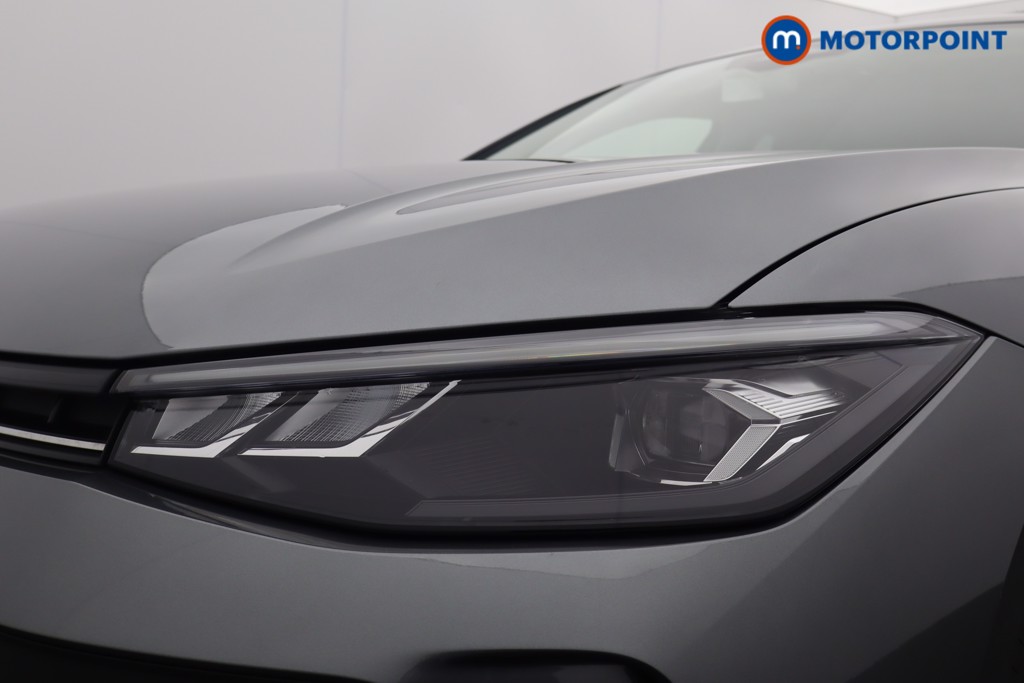Volkswagen Passat Life Automatic Petrol Plug-In Hybrid Estate - Stock Number (1581854) - 30th supplementary image