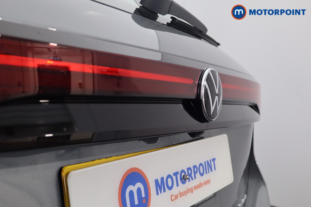 Volkswagen Passat Life Automatic Petrol Plug-In Hybrid Estate - Stock Number (1581854) - 33rd supplementary image