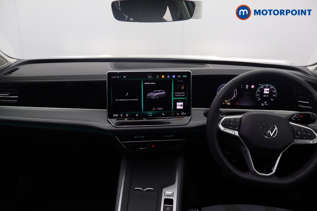 Volkswagen Passat Life Automatic Petrol Plug-In Hybrid Estate - Stock Number (1581854) - 1st supplementary image