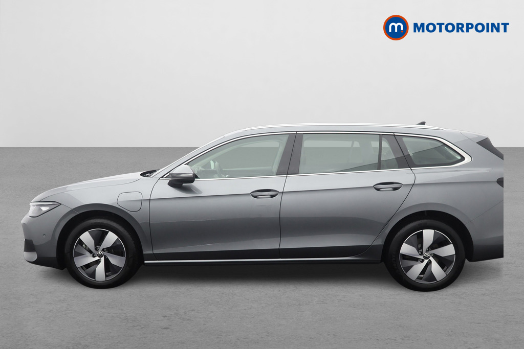 Volkswagen Passat Life Automatic Petrol Plug-In Hybrid Estate - Stock Number (1581854) - Passenger side