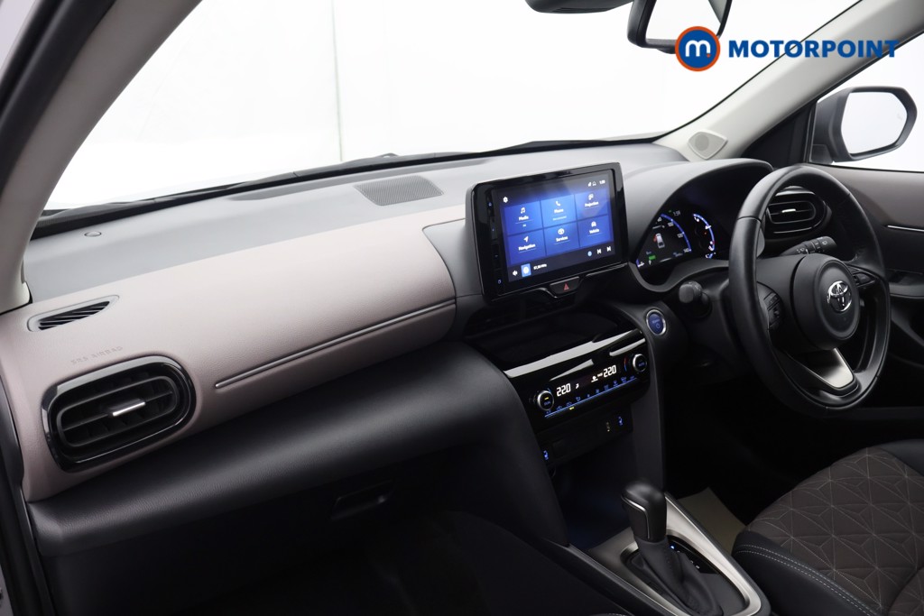 Toyota Yaris Cross Excel Automatic Petrol-Electric Hybrid Estate - Stock Number (1545375) - 13th supplementary image