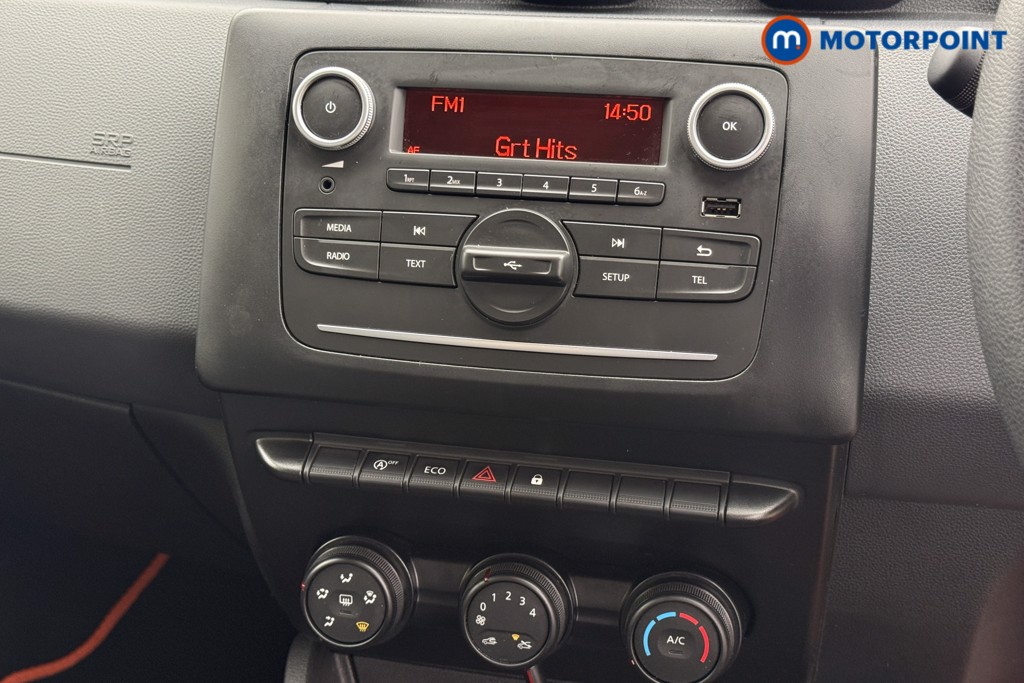 Dacia Duster Essential Manual Petrol SUV - Stock Number (1548463) - 6th supplementary image