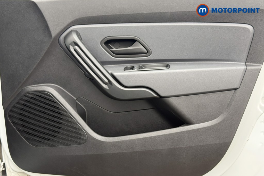 Dacia Duster Essential Manual Petrol SUV - Stock Number (1548463) - 9th supplementary image