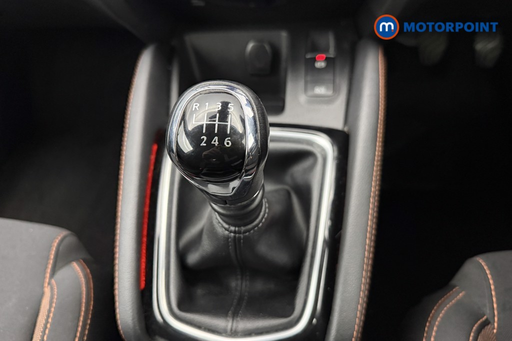 Nissan Qashqai N-Motion Manual Petrol SUV - Stock Number (1564824) - 7th supplementary image