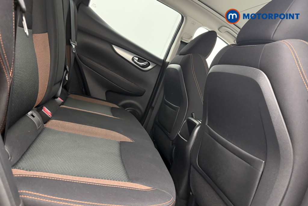 Nissan Qashqai N-Motion Manual Petrol SUV - Stock Number (1564824) - 9th supplementary image